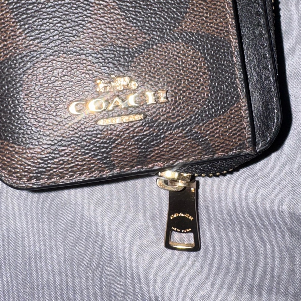 Coach Zip Card Case - Picture 5 of 5